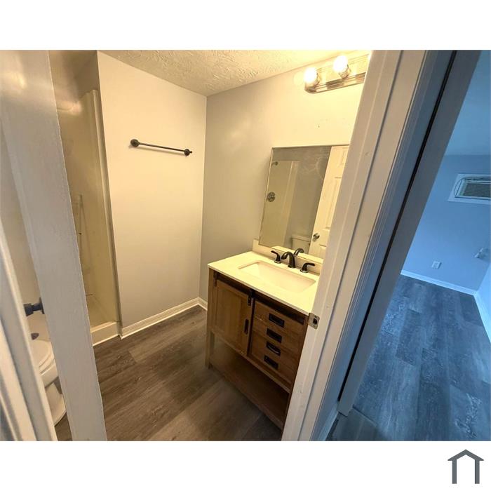 Sterlingwood second listing photo 3